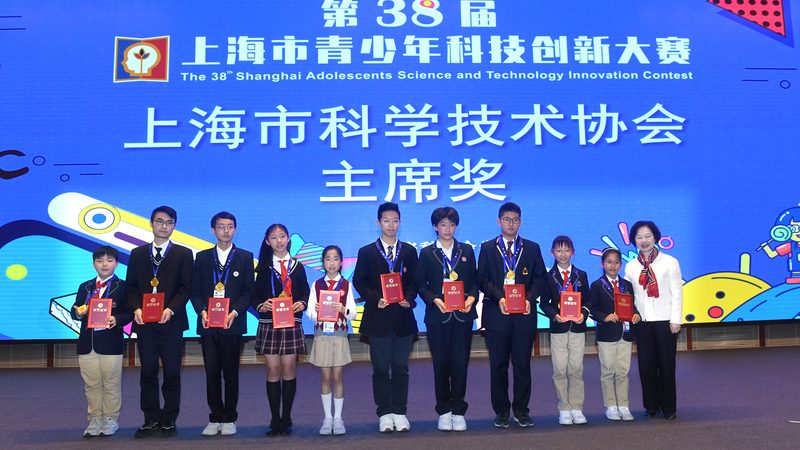 目前市场上，数据可视化配色工具主要分为以下几类：